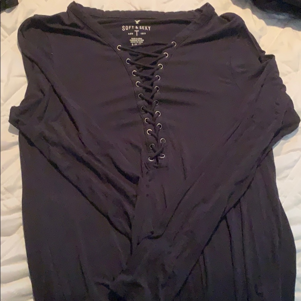 AE black longsleeve